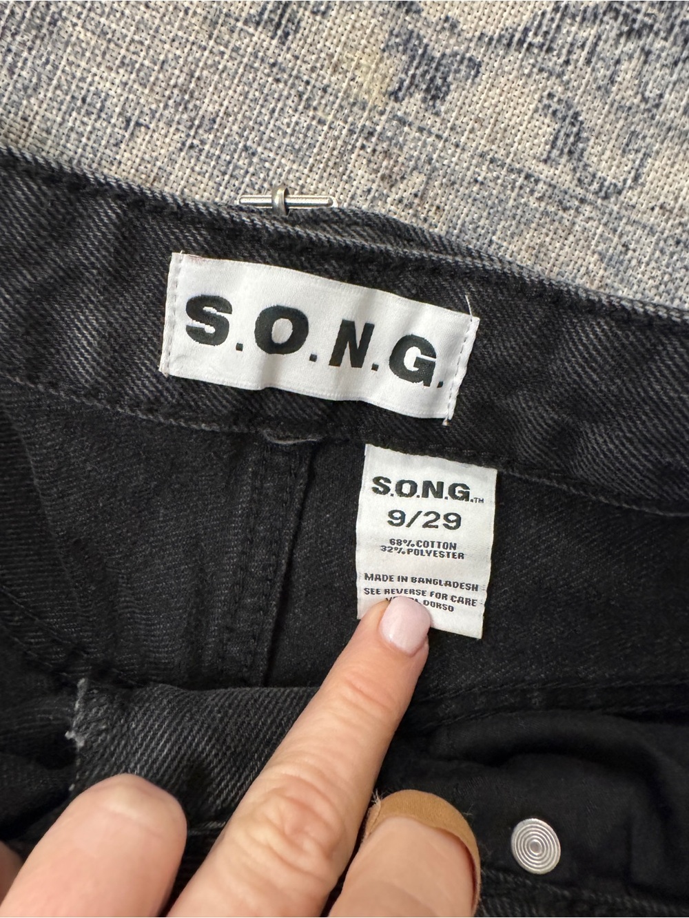 S.O.N.G High-Waist Relaxed Black Denim Barrel Jeans - Size 29 - Picture 3 of 11